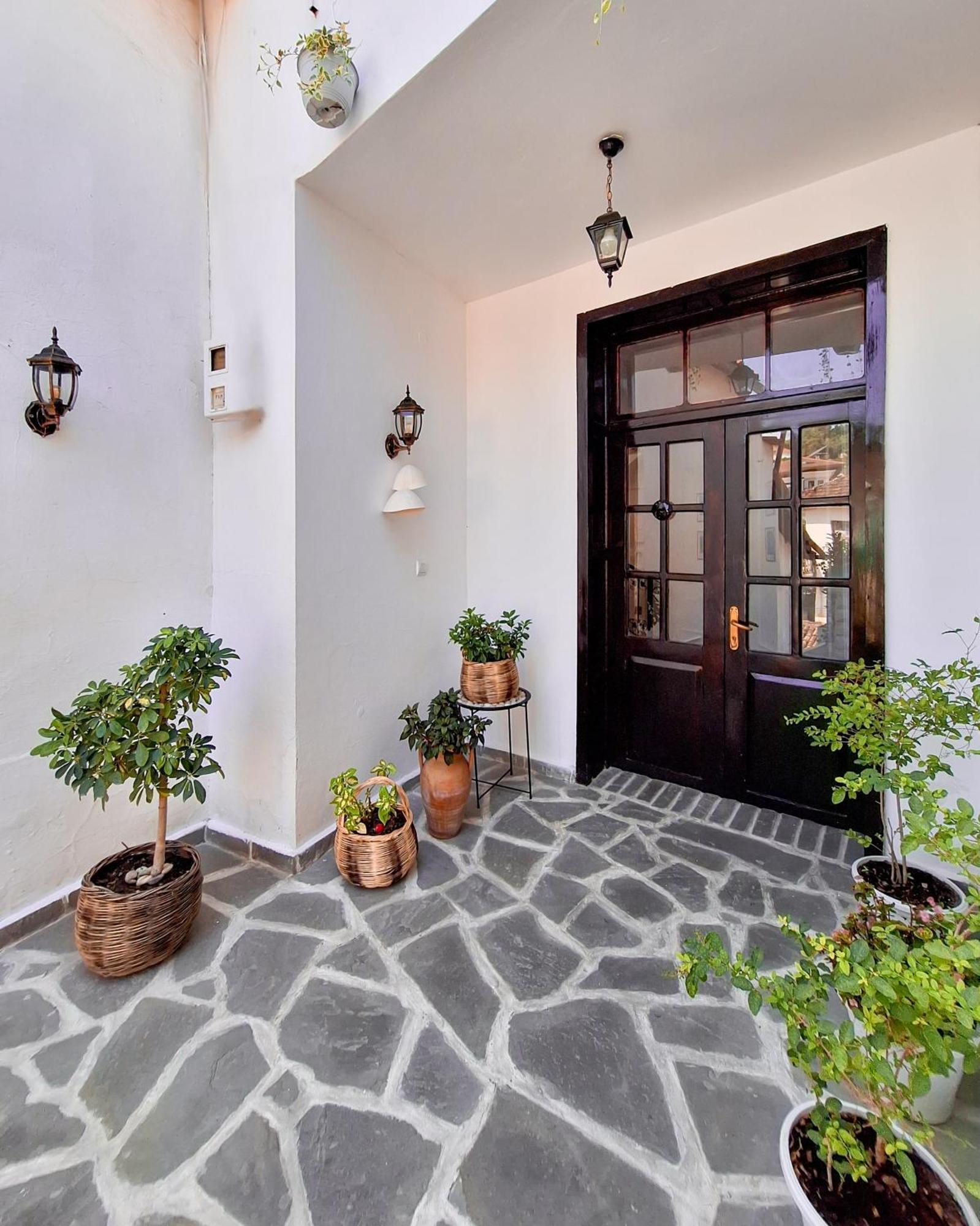 Villa Mishel Suites เบราท ภายนอก รูปภาพ